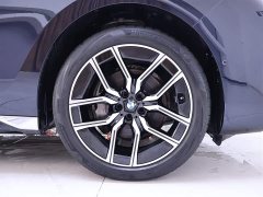 BMW 7 Series 2023 735Li M Sports Package - фото 6