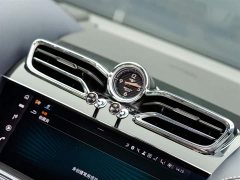 Bentley Bentayga 2023 4.0T V8 EWB Azure - фото 20