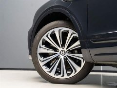 Bentley Bentayga 2023 4.0T V8 EWB Azure - фото 6