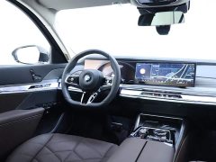 BMW 7 Series 2023 735Li M Sports Package - фото 14