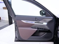 BMW 7 Series 2023 735Li M Sports Package - фото 18