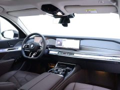 BMW 7 Series 2023 735Li M Sports Package - фото 20