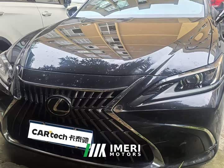 Lexus ES 2022 200 Deluxe Edition - автомобиль из Китая
