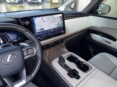 Lexus LM 2023 500h six-seater premium version - фото 10