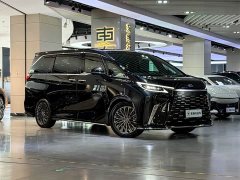 Lexus LM 2023 500h six-seater premium version - фото 3