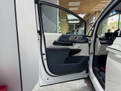 Lynk & Co Century 2.0T four-seater private version - фото 9