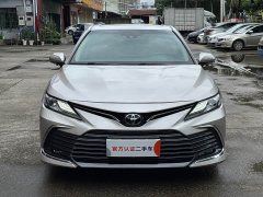 Toyota Camry 2.0G Luxury Edition - фото 2