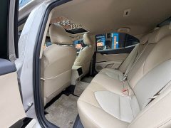 Toyota Camry 2.0G Luxury Edition - фото 8