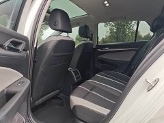 Volkswagen Golf 300TSI Pro - фото 6