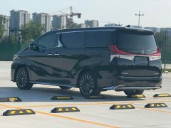 Toyota Wilfa Crown Dual Engine 2.5L HV Premium Edition - фото 7