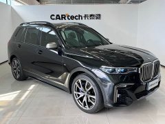 BMW X7 xDrive M50i - фото 1