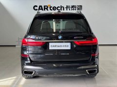 BMW X7 xDrive M50i - фото 4