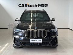 BMW X7 xDrive M50i - фото 9