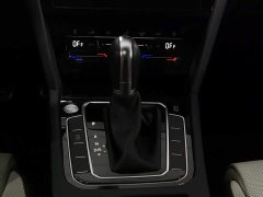 Volkswagen Magotan 2023 2 Million Edition 330TSI DSG Luxury - фото 13