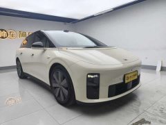 Li Auto Ideal i6 four-wheel drive standard version - фото 2