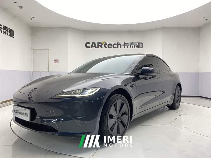 Tesla Model 3 rear-wheel drive version - автомобиль из Китая