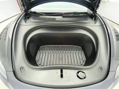 Tesla Model 3 rear-wheel drive version - фото 12