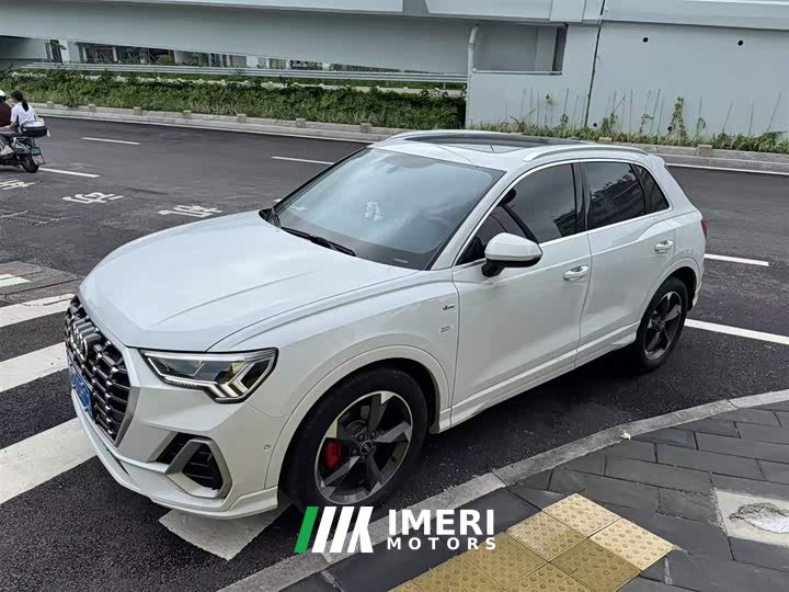Audi Q3 35 TFSI Fashionable and Dynamic