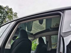 Tesla Model Y rear-wheel drive version - фото 15