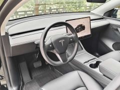 Tesla Model Y rear-wheel drive version - фото 3