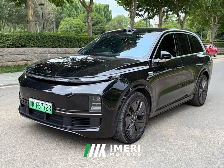 Li Auto Ideal L8 2024 Ultra - автомобиль из Китая