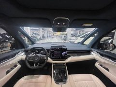 Zeekr 009 2024 6-Seater Executive AWD 108kWh - фото 9