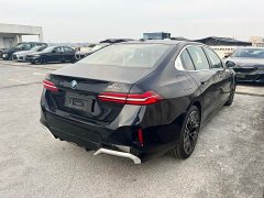 BMW 5 Series 530Li Exclusive M Sports Package - фото 12