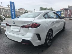 BMW 2 Series 225L M Sports Package - фото 6