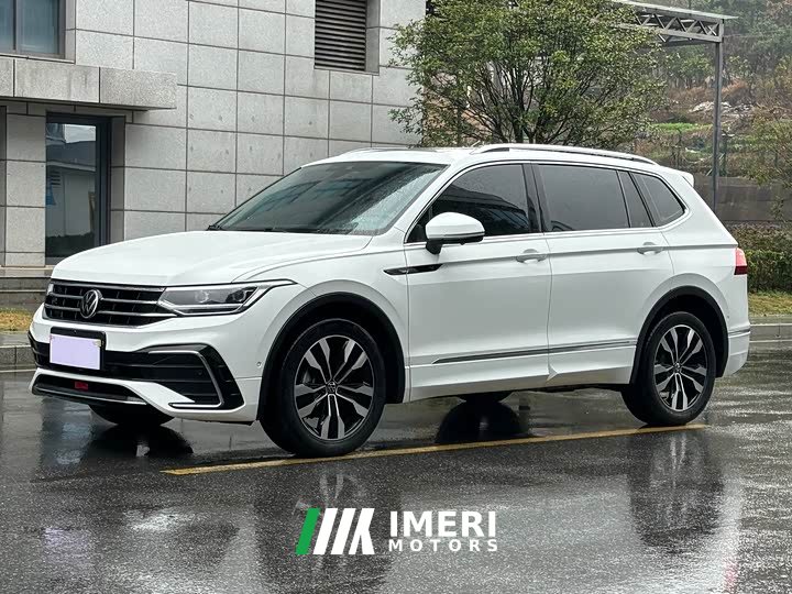 Volkswagen Tiguan L 330TSI automatic two-wheel drive R-Line version - автомобиль из Китая