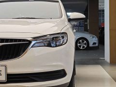 Mercedes-Benz Yinglang 1.5L automatic elite - фото 2