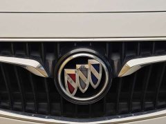 Mercedes-Benz Yinglang 1.5L automatic elite - фото 3