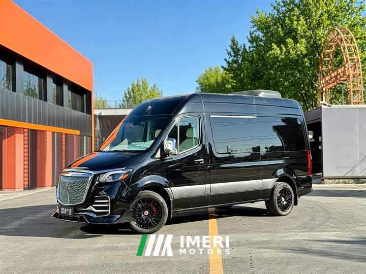 Mercedes-Benz Sprinter 2022 2.0L automatic - автомобиль из Китая