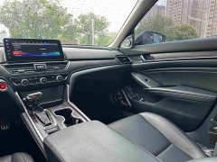 Honda Accord 260TURBO Magic Night Premium Edition - фото 17