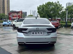 Honda Accord 260TURBO Magic Night Premium Edition - фото 4