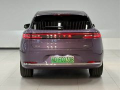 AITO Wenjie M5 extended range Ultra four-wheel drive version - фото 5