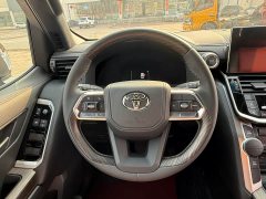 Toyota Land Cruiser (imported) LC300 4.0L automatic - фото 12
