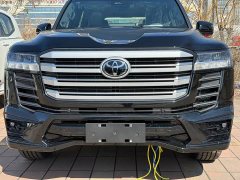 Toyota Land Cruiser (imported) LC300 4.0L automatic - фото 5