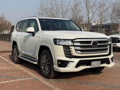 Toyota Land Cruiser (imported) LC300 4.0L Middle East version - фото 3