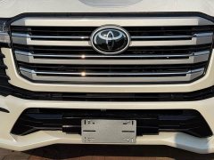 Toyota Land Cruiser (imported) LC300 4.0L Middle East version - фото 5