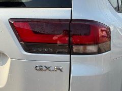 Toyota Land Cruiser (imported) LC300 4.0L Middle East version - фото 9