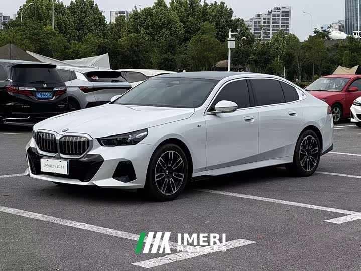 BMW 5 Series 525Li M Sports Package - автомобиль из Китая