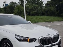 BMW 5 Series 525Li M Sports Package - фото 11