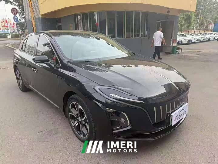 Hongqi E-QM5 2022 431km Charging Enjoyment Edition - автомобиль из Китая