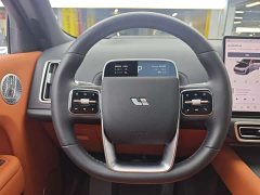 Li Auto Ideal L8 Ultra smart refresh version - фото 8