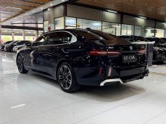 BMW 5 Series 530Li Leading M Sports Package - фото 10
