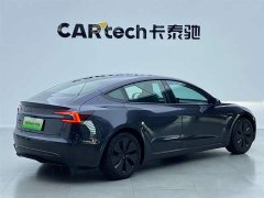 Tesla Model 3 facelift rear-wheel drive version - фото 3
