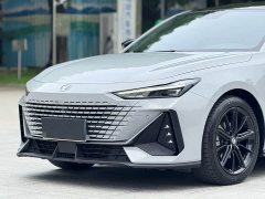 Changan UNI-V 1.5T premium - фото 8