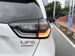 Lynk & Co LIFE 1.5L CVT SPORT Heartbeat Edition - фото 10