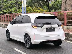 Lynk & Co LIFE 1.5L CVT SPORT Heartbeat Edition - фото 7