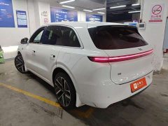 Li Auto Ideal L6 Max - фото 4
